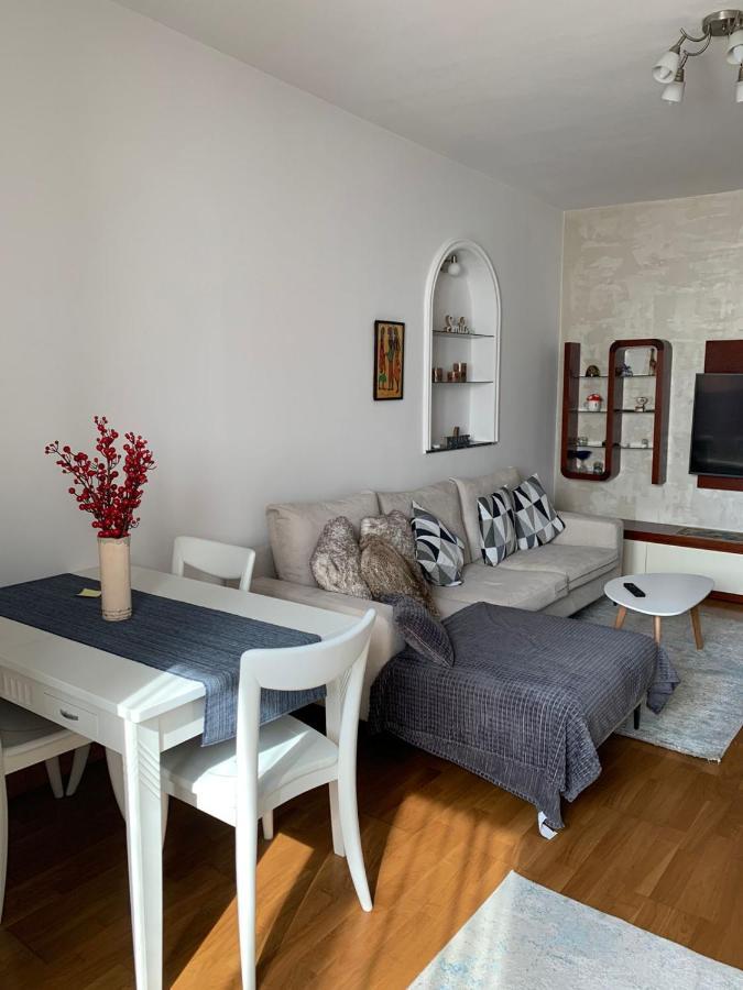 דירות טיראנה Cozy Nest Ledi מראה חיצוני תמונה