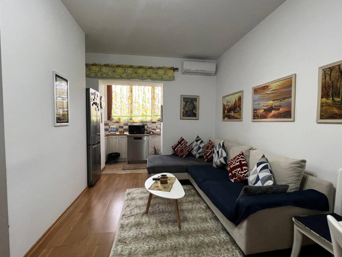 דירות טיראנה Cozy Nest Ledi מראה חיצוני תמונה